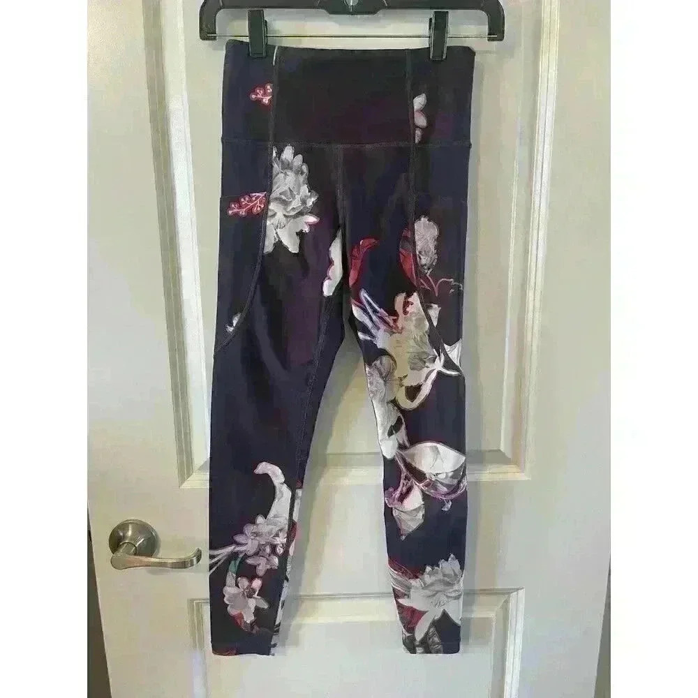Athleta Salutation Stash Pocket Magnolia Floral Tight Leggings, Womens size XS